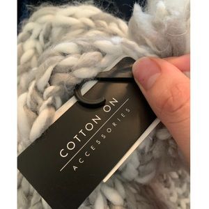 Cotton On Accessories - Knitted beanie Cotton On Accessories - Knitted beanie